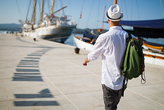 sailing-on-vacation-EUT5FWG34
